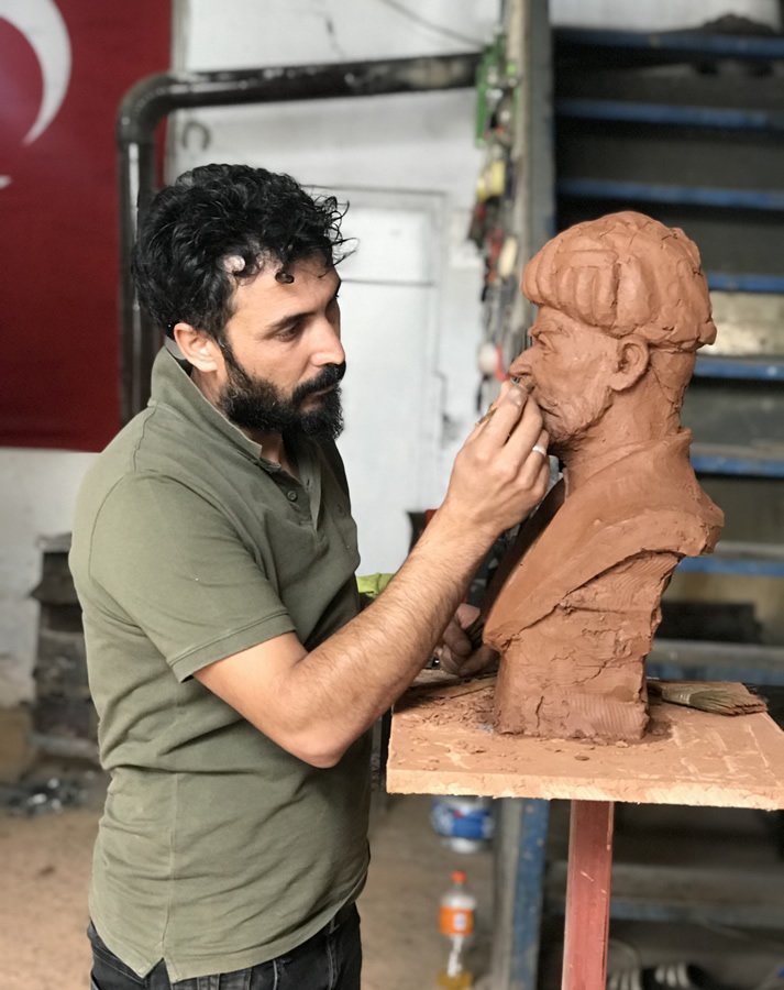 Heykeltraş Çalışması